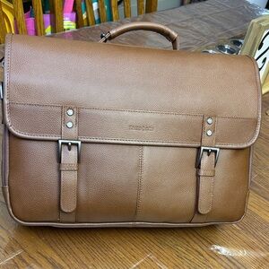 Samsonite cognac flap over Leather Messenger Bag